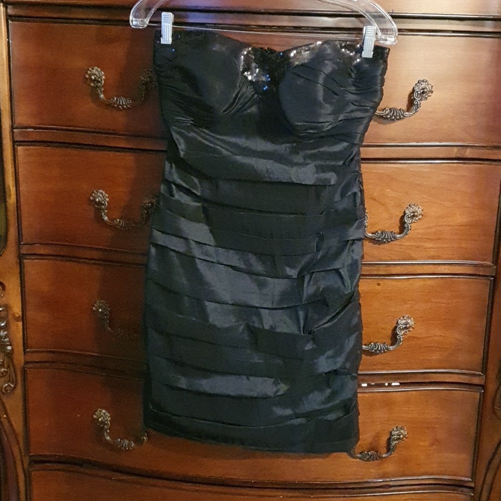 Calvin Klein Black Strapless Sequin Mini Dress sz 4